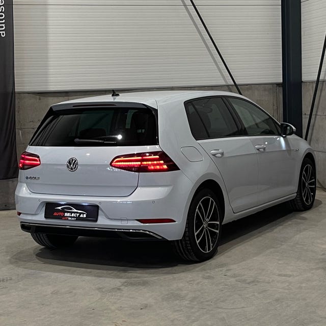 2018 VOLKSWAGEN GOLF - 15