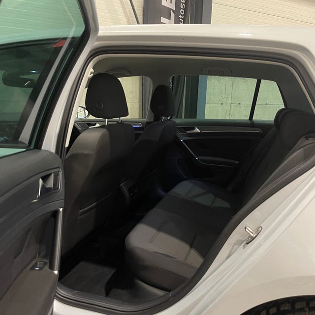 2018 VOLKSWAGEN GOLF - 19