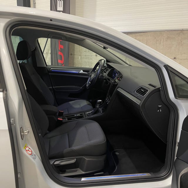 2018 VOLKSWAGEN GOLF - 21
