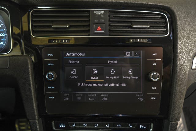 2018 VOLKSWAGEN GOLF - 31