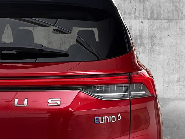 2022 MAXUS EUNIQ 6 - 7