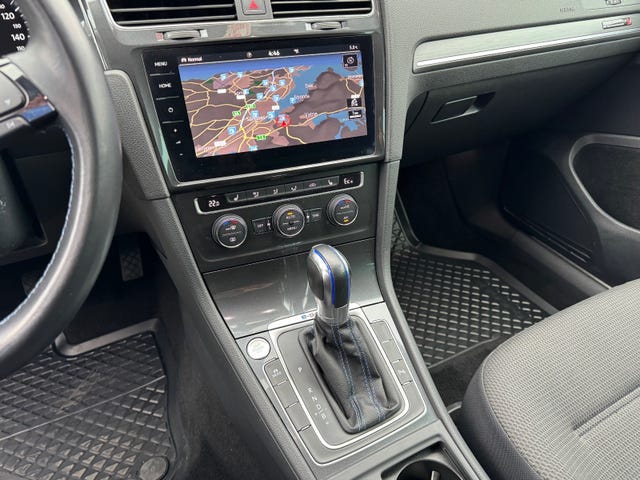 2018 VOLKSWAGEN GOLF - 11
