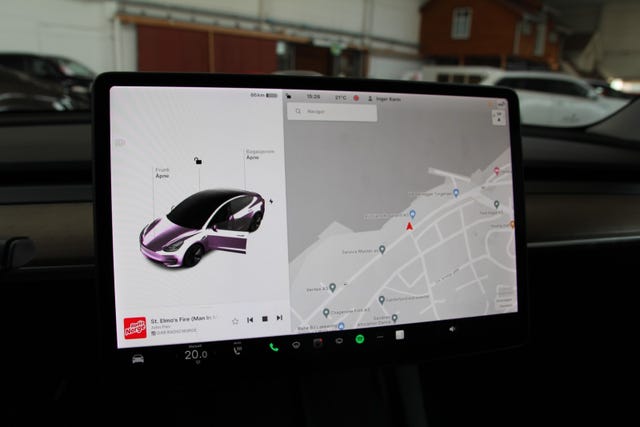 2021 TESLA MODEL 3 - 10
