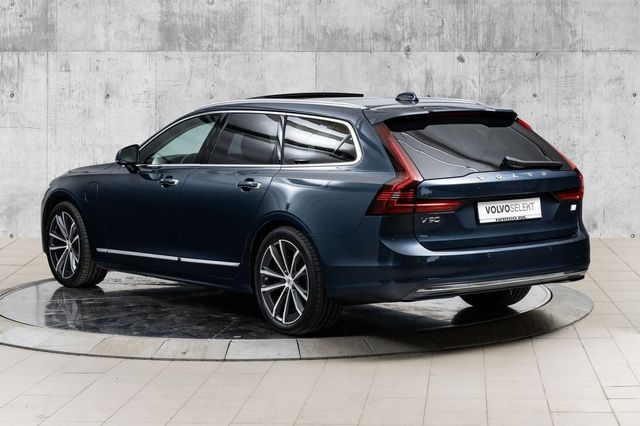 2021 VOLVO V90 - 23