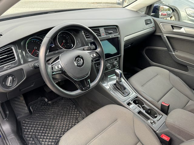 2019 VOLKSWAGEN GOLF - 8