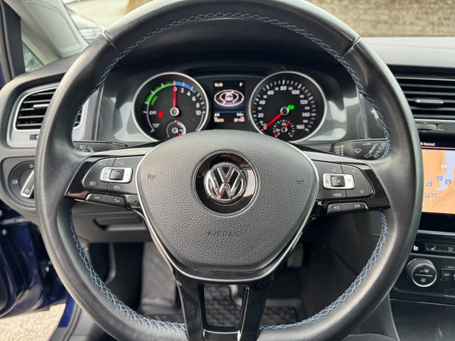 2019 VOLKSWAGEN GOLF - 16