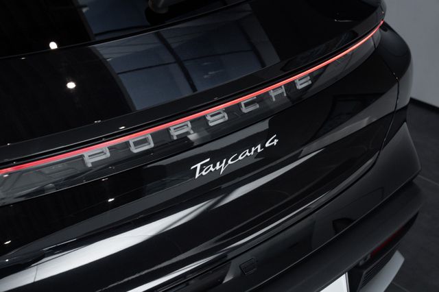 2022 PORSCHE TAYCAN CROSS TURISMO - 11