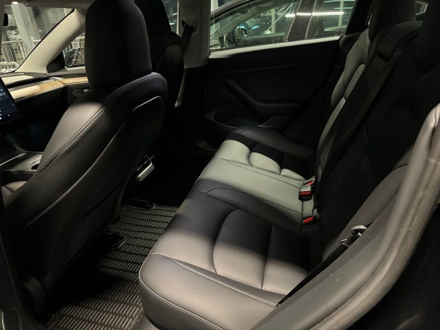 2022 TESLA MODEL 3 - 9