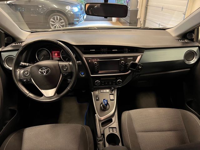 2013 TOYOTA AURIS - 10