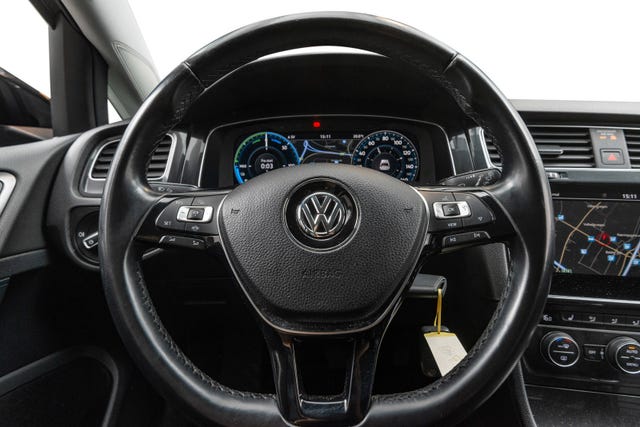 2019 VOLKSWAGEN GOLF - 9