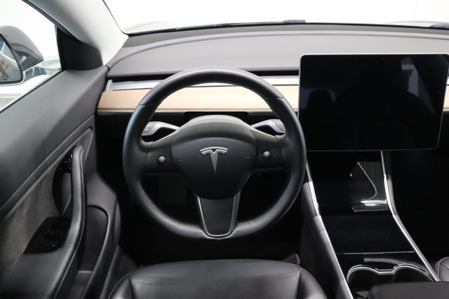 2019 TESLA MODEL 3 - 16