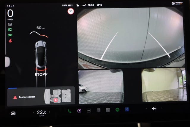 2019 TESLA MODEL 3 - 23