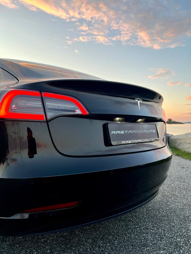 2021 TESLA MODEL 3 - 11