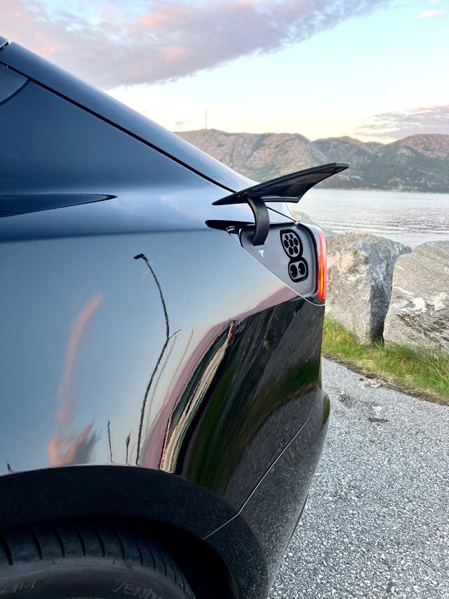 5YJ3E7EB6MF845296 2021 TESLA MODEL 3-5