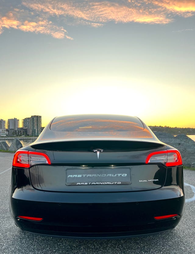 2021 TESLA MODEL 3 - 8