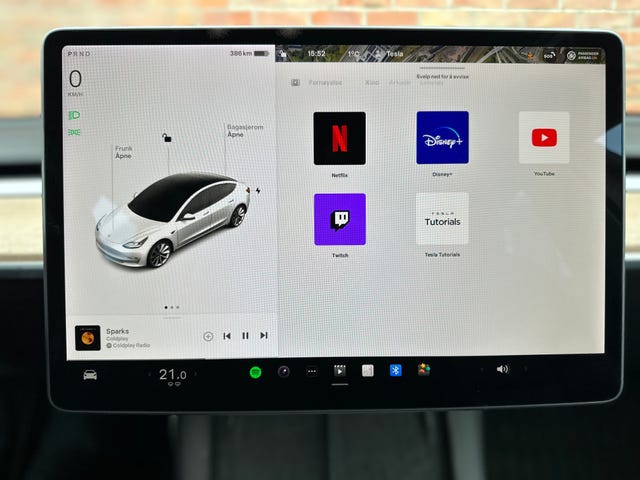 2021 TESLA MODEL 3 - 40