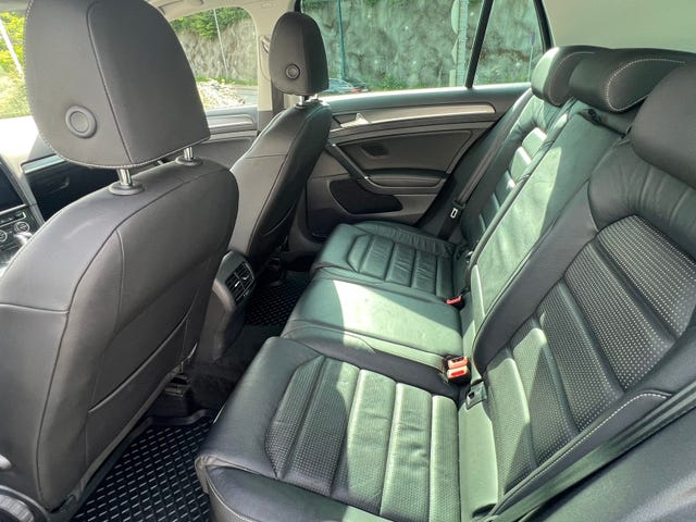 2018 VOLKSWAGEN GOLF - 9