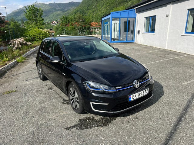 WVWZZZAUZJW911470 2018 VOLKSWAGEN GOLF-5