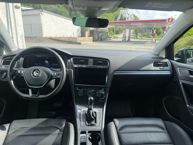 2018 VOLKSWAGEN GOLF - 10