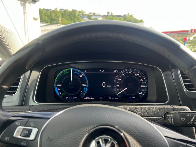 2018 VOLKSWAGEN GOLF - 11
