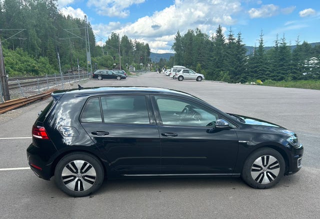 WVWZZZAUZK8913775 2019 VOLKSWAGEN GOLF-4