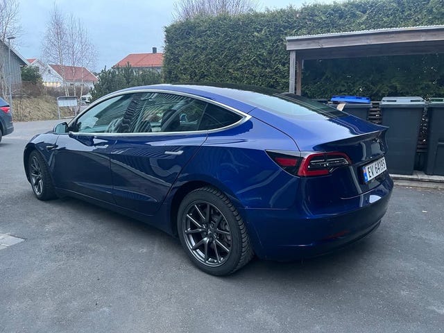 5YJ3E7EB5KF219719 2019 TESLA MODEL 3-1