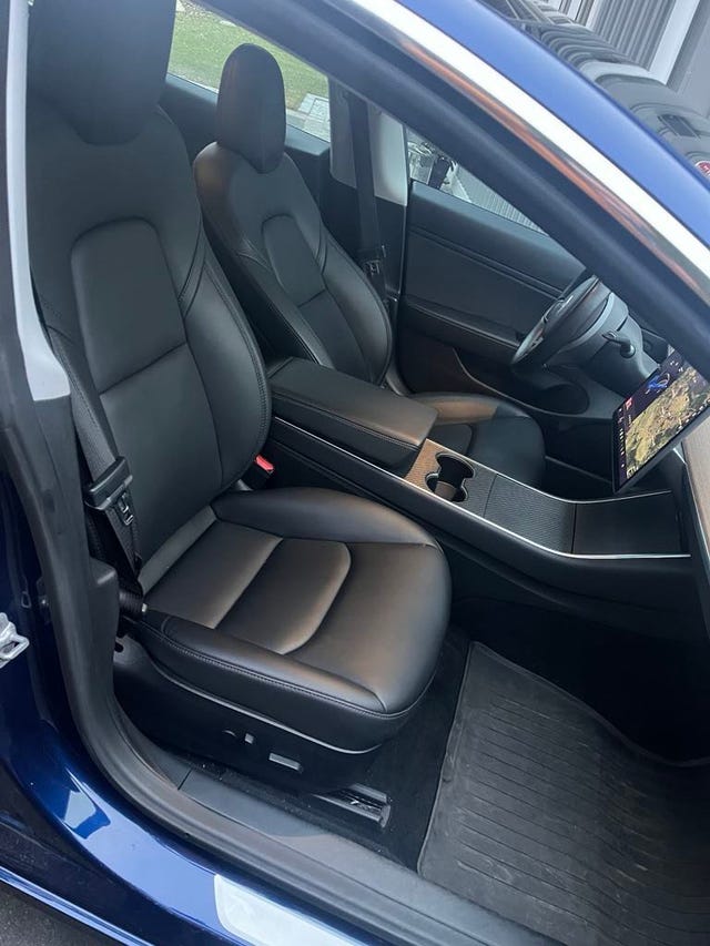 5YJ3E7EB5KF219719 2019 TESLA MODEL 3-4