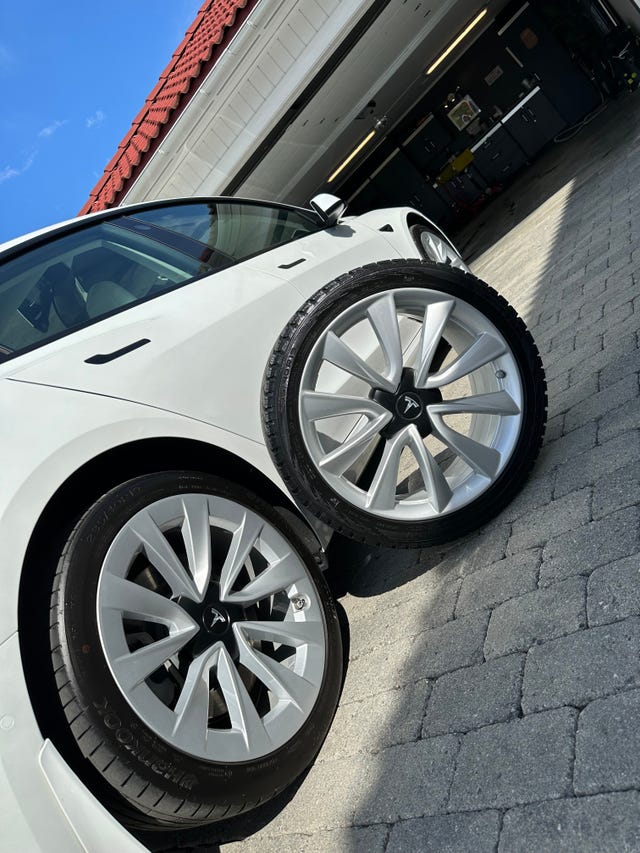 2021 TESLA MODEL 3 - 25