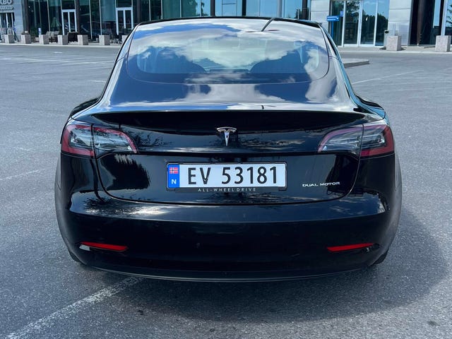 5YJ3E7EB8KF215860 2019 TESLA MODEL 3-1