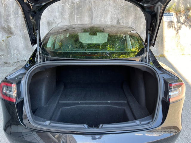 5YJ3E7EB8KF215860 2019 TESLA MODEL 3-5