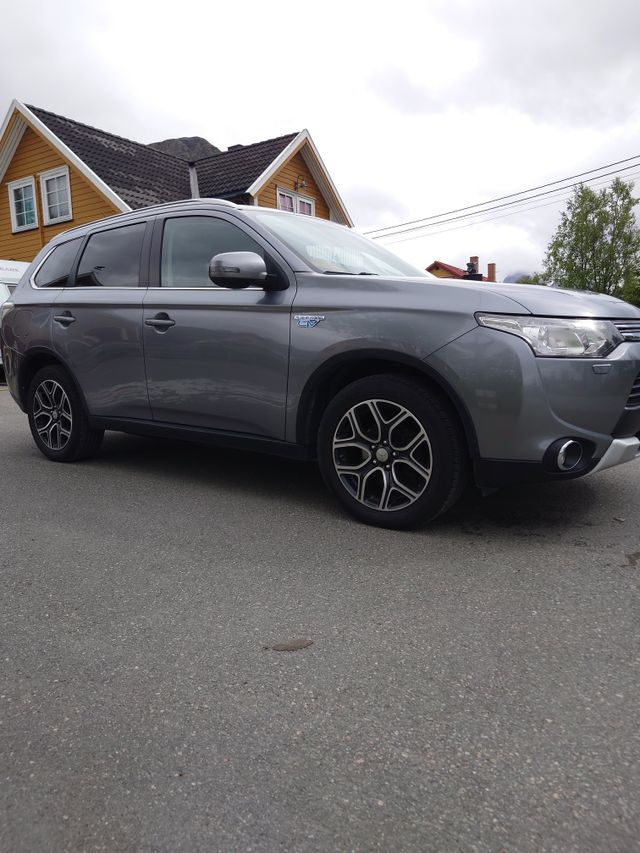 2014 MITSUBISHI OUTLANDER - 1