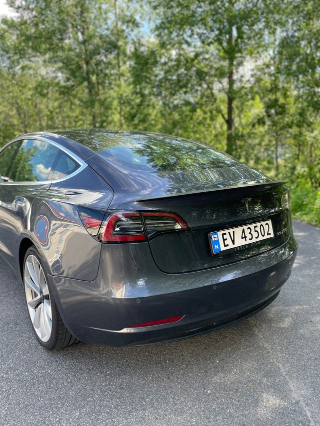 5YJ3E7EBXKF207551 2019 TESLA MODEL 3-2