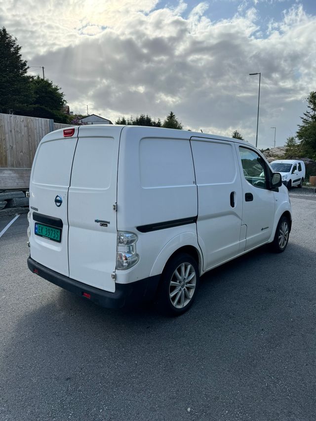 2015 NISSAN E-NV200 - 4