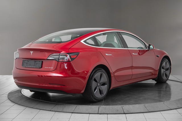 5YJ3E7EB5KF342064 2019 TESLA MODEL 3-5