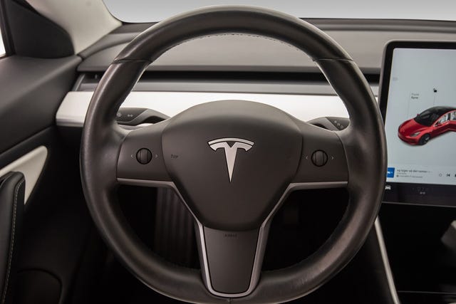 2019 TESLA MODEL 3 - 10