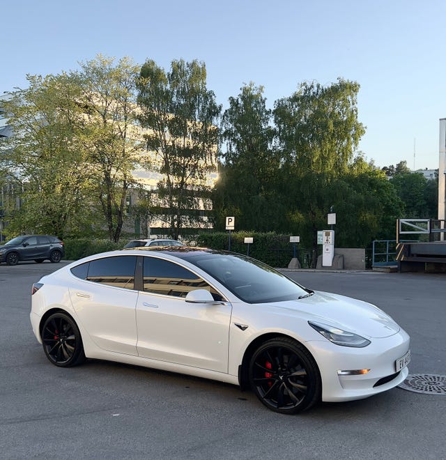 5YJ3E7EB6KF192787 2019 TESLA MODEL 3-2