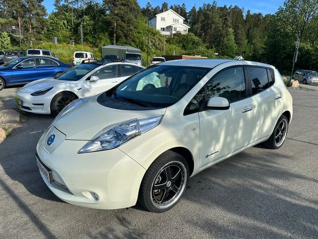 2012 NISSAN LEAF - 1