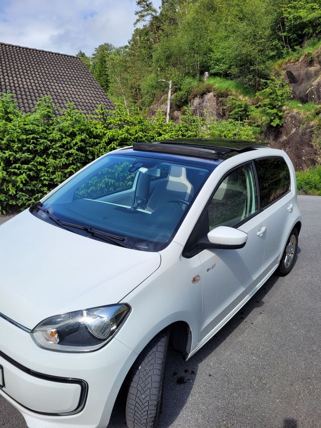 WVWZZZAAZFD901043 2015 VOLKSWAGEN UP!-0