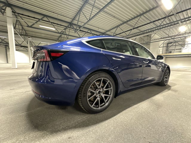 5YJ3E7EB1KF223587 2019 TESLA MODEL 3-5