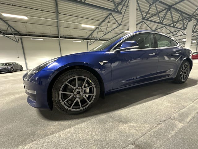 5YJ3E7EB1KF223587 2019 TESLA MODEL 3-2
