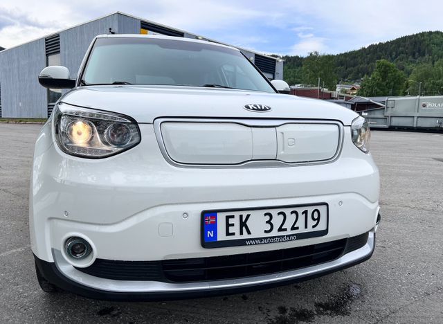 KNAJX81EFH7018733 2017 KIA SOUL-4