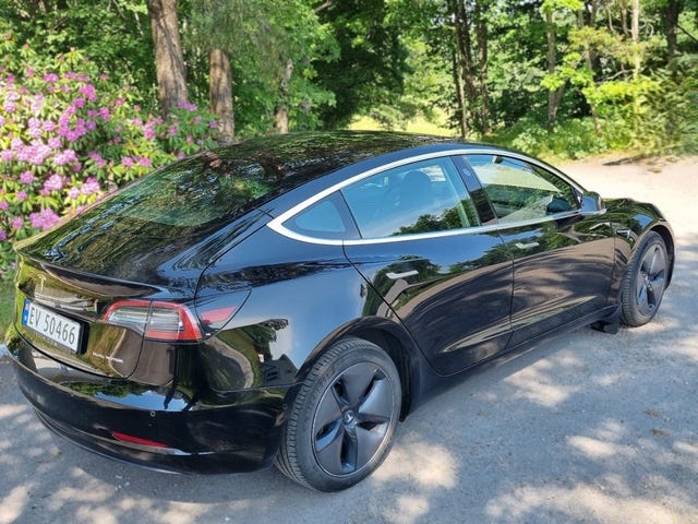 5YJ3E7EB2KF200304 2019 TESLA MODEL 3-4