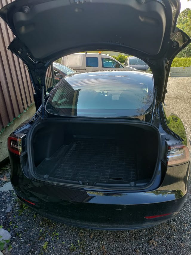 5YJ3E7EB0KF221264 2019 TESLA MODEL 3-5