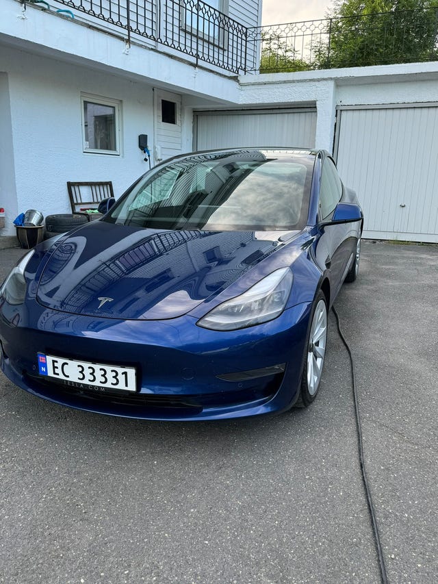 5YJ3E7EB9MF886117 2021 TESLA MODEL 3-4