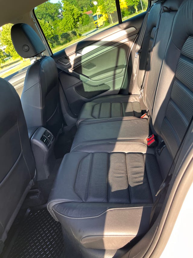 2019 VOLKSWAGEN GOLF - 18