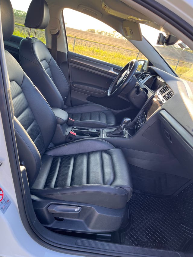 2019 VOLKSWAGEN GOLF - 17
