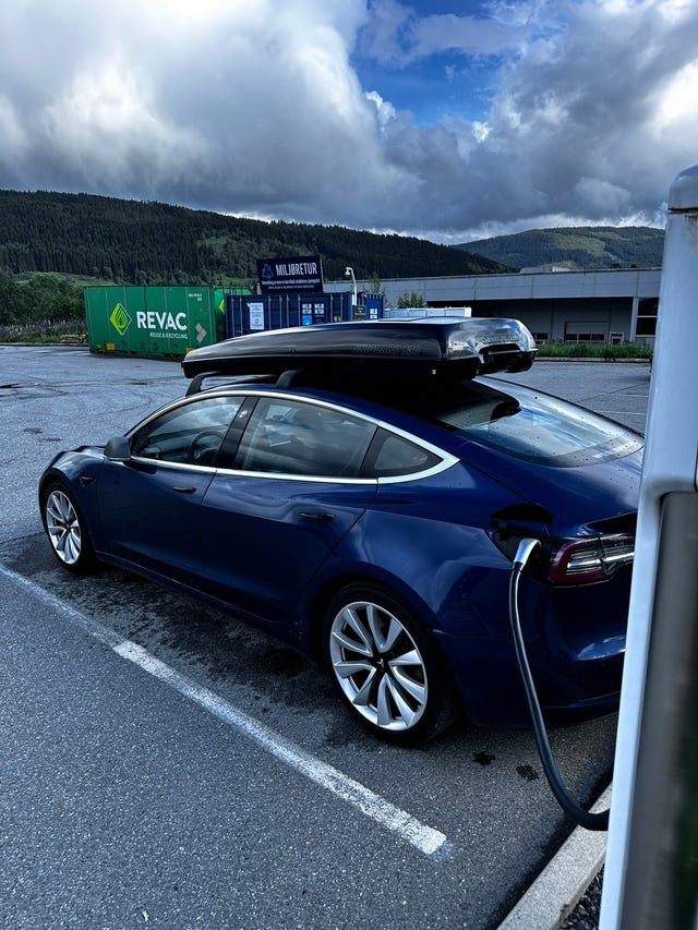 5YJ3E7EB7KF320583 2019 TESLA MODEL 3-1