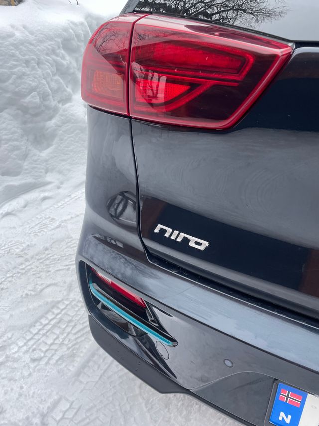 2020 KIA E-NIRO - 19