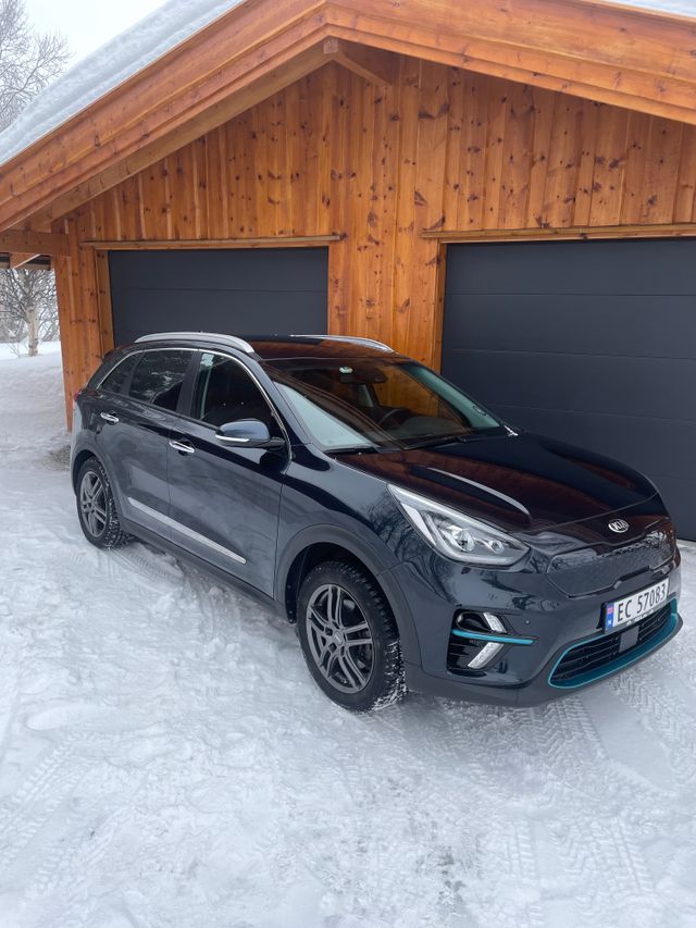 2020 KIA E-NIRO - 12