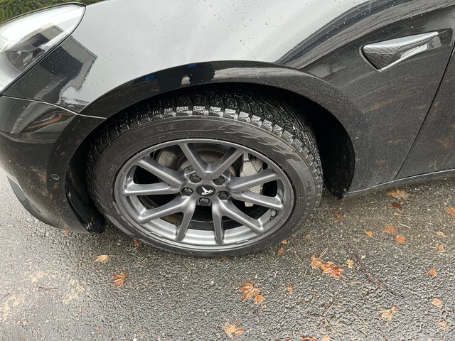 5YJ3E7EA4KF370445 2019 TESLA MODEL 3-5